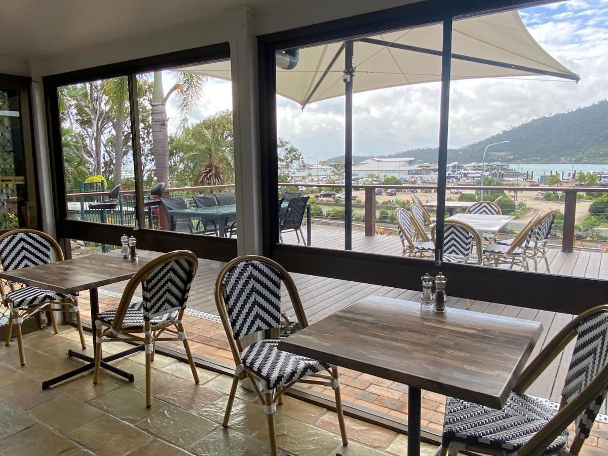 Colonial Palms Motor Inn Airlie Beach Ngoại thất bức ảnh