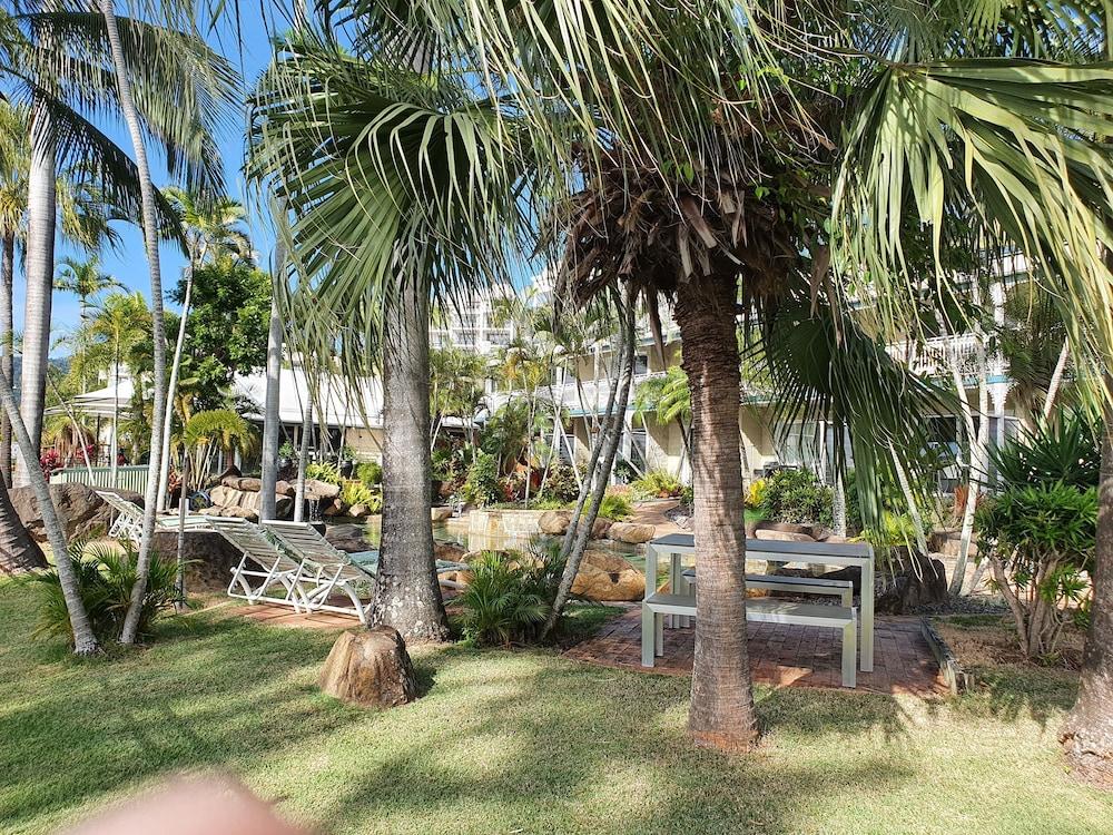 Colonial Palms Motor Inn Airlie Beach Ngoại thất bức ảnh