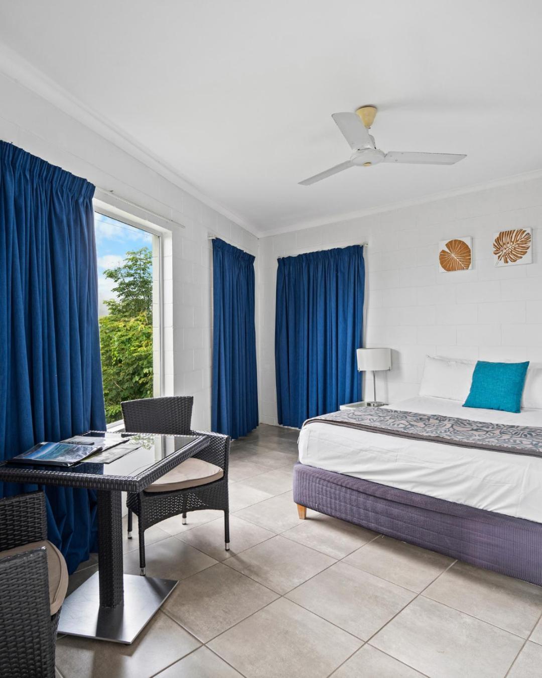 Colonial Palms Motor Inn Airlie Beach Ngoại thất bức ảnh