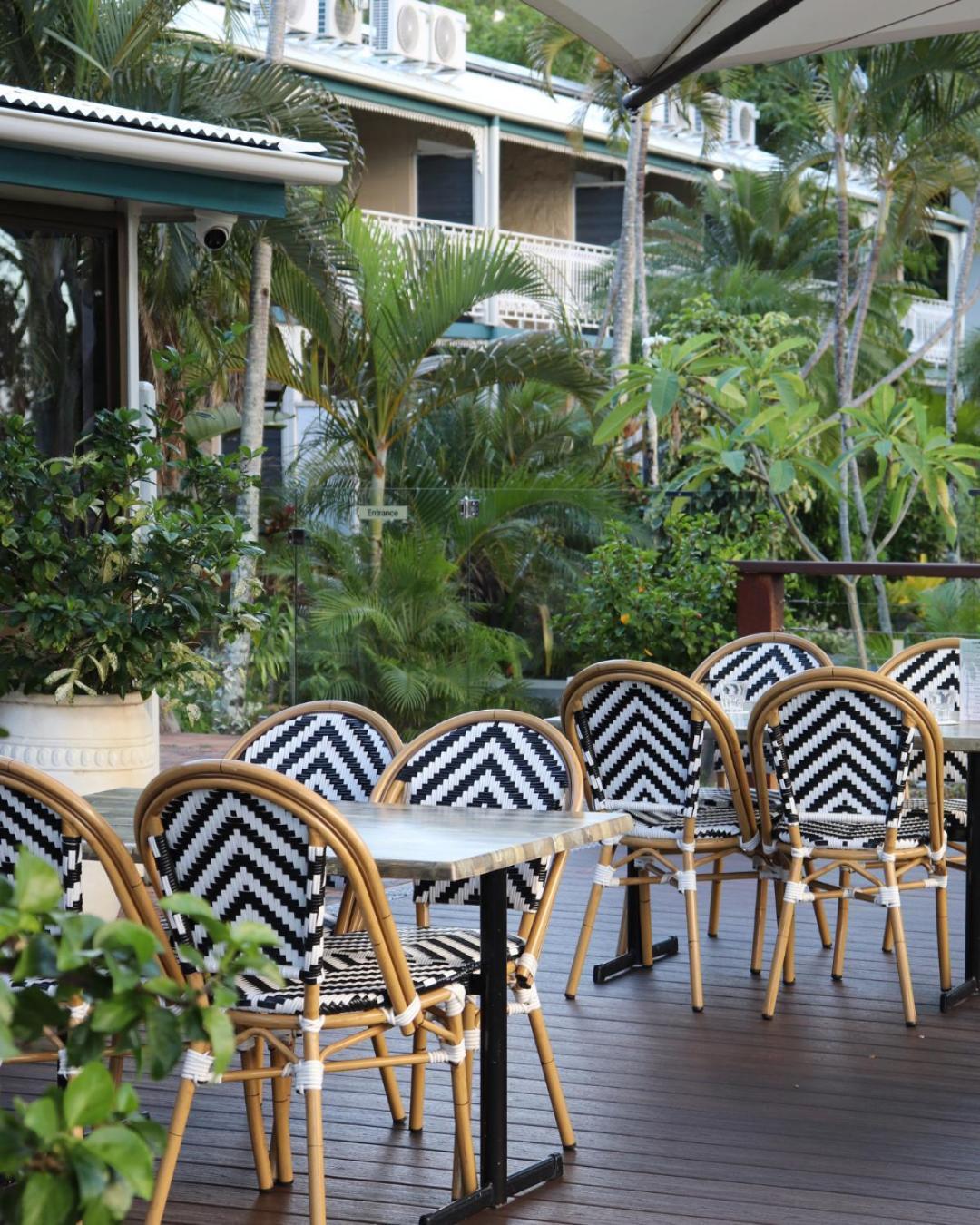 Colonial Palms Motor Inn Airlie Beach Ngoại thất bức ảnh