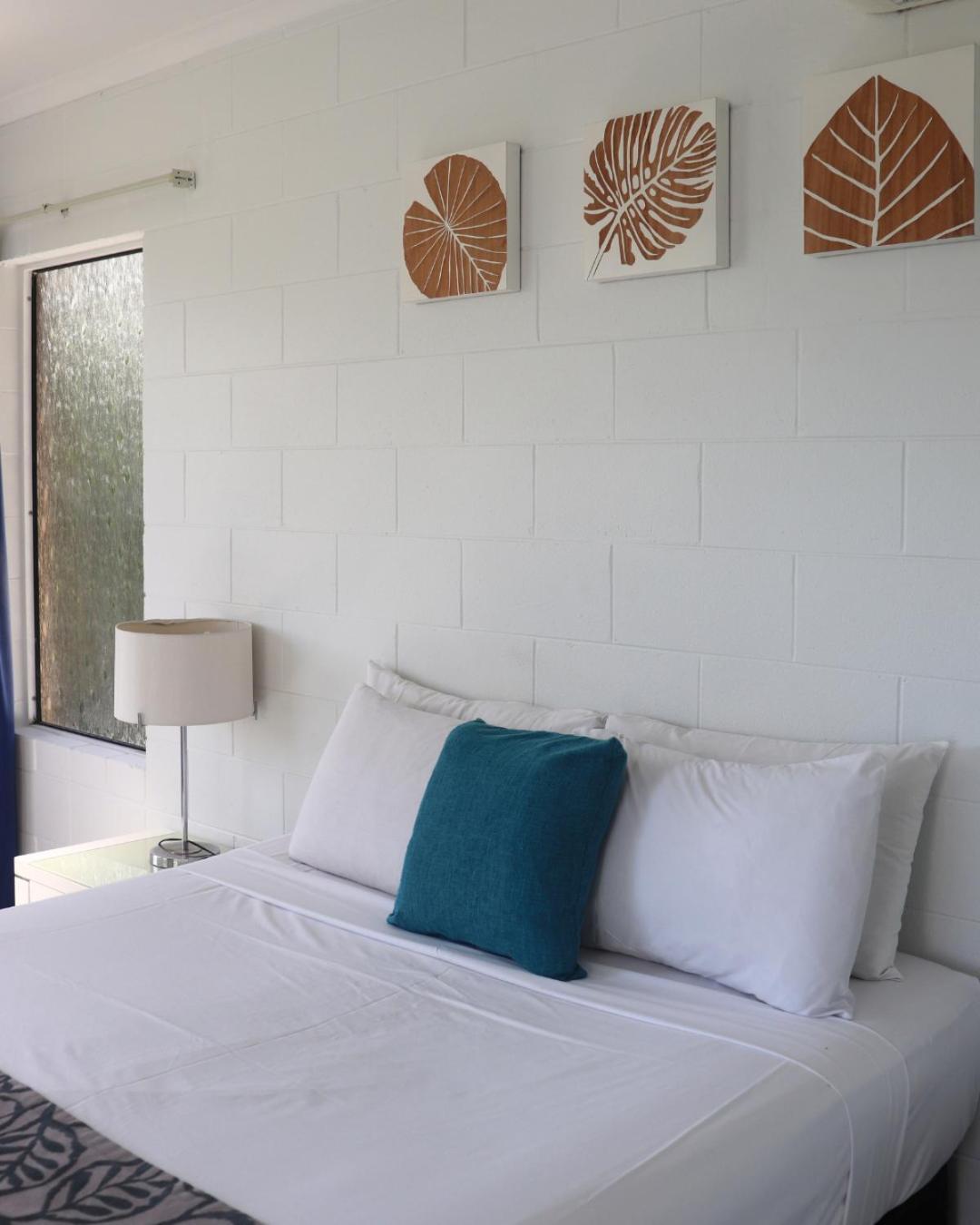 Colonial Palms Motor Inn Airlie Beach Ngoại thất bức ảnh
