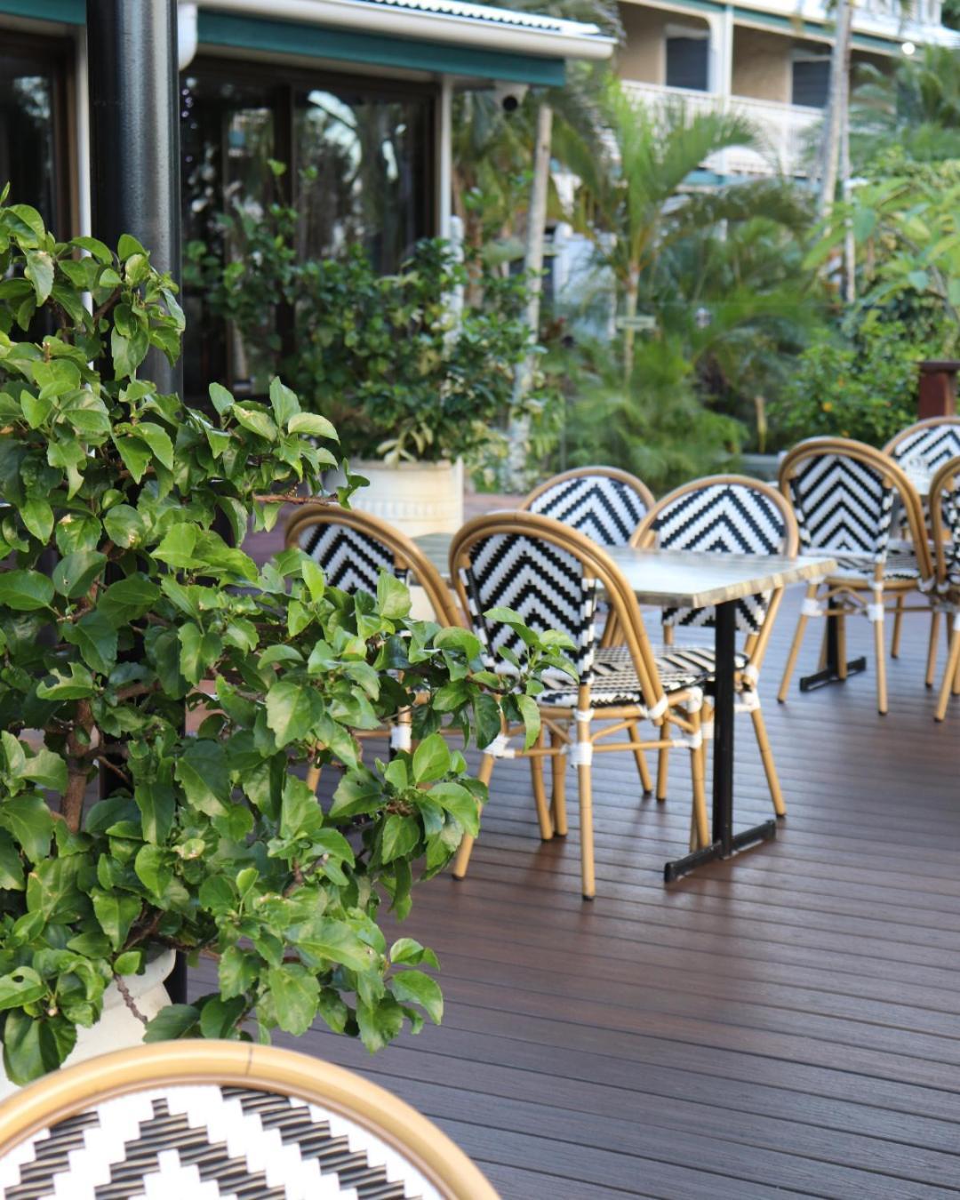Colonial Palms Motor Inn Airlie Beach Ngoại thất bức ảnh